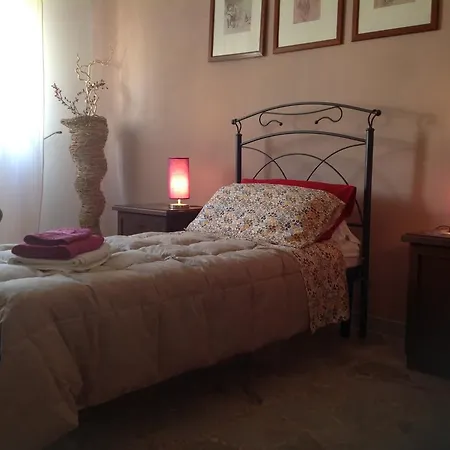 Bed & Breakfast La Lupa 2*